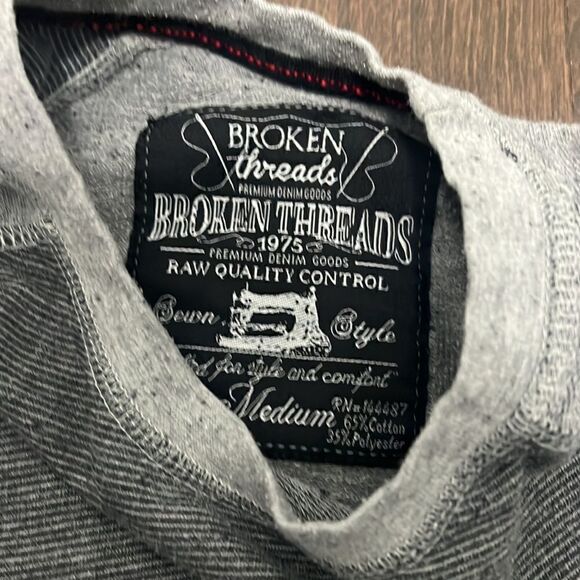 Men’s Broken Threads Long Sleev T Shirt - Thick Cotton - Size Medium - Excellent - Picture 3 of 4